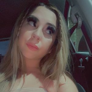 Meet your Posher, Desiree